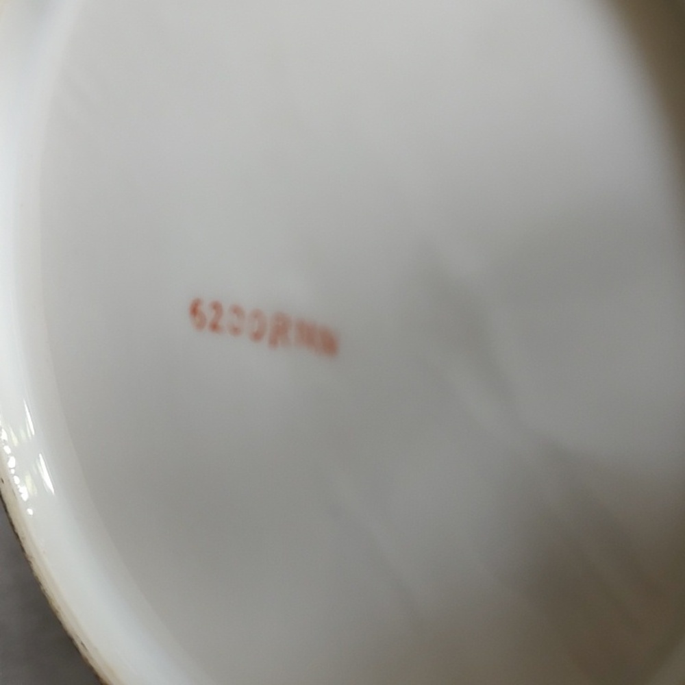 Linwile Ardalt Hand Painted Bowl Roses Gold Trim - Picture 5 of 5
